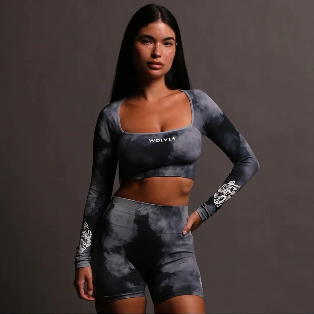 πΊ Darc Sport Everson Seamless Darc Blue ghost cloud long sleeve crop top SHE M - Picture 1 of 11